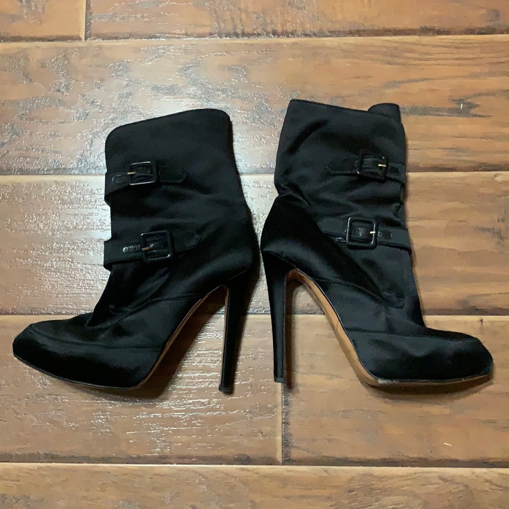 Moschino question mark. Classic and elegant. All black satin with black buckles.